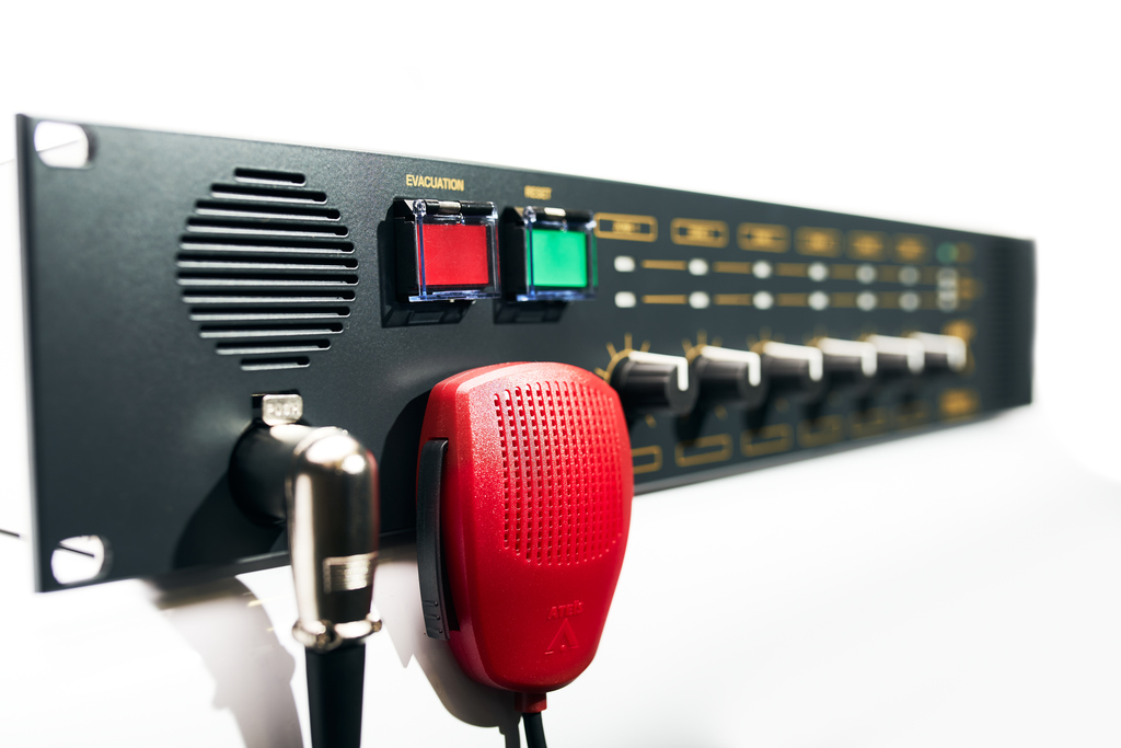 PRIMA-VA680R - Controller digitale da 800 W con 6 amplificatori integrati in classe D