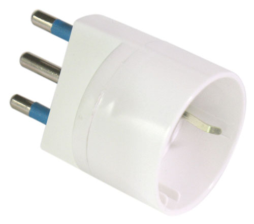 Adattatore di rete bianco spina 2p+t 16a-presa schuko MKC