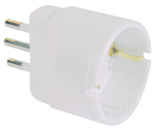 Adattatore di rete bianco spina 2p+t 10A, presa schuko MKC