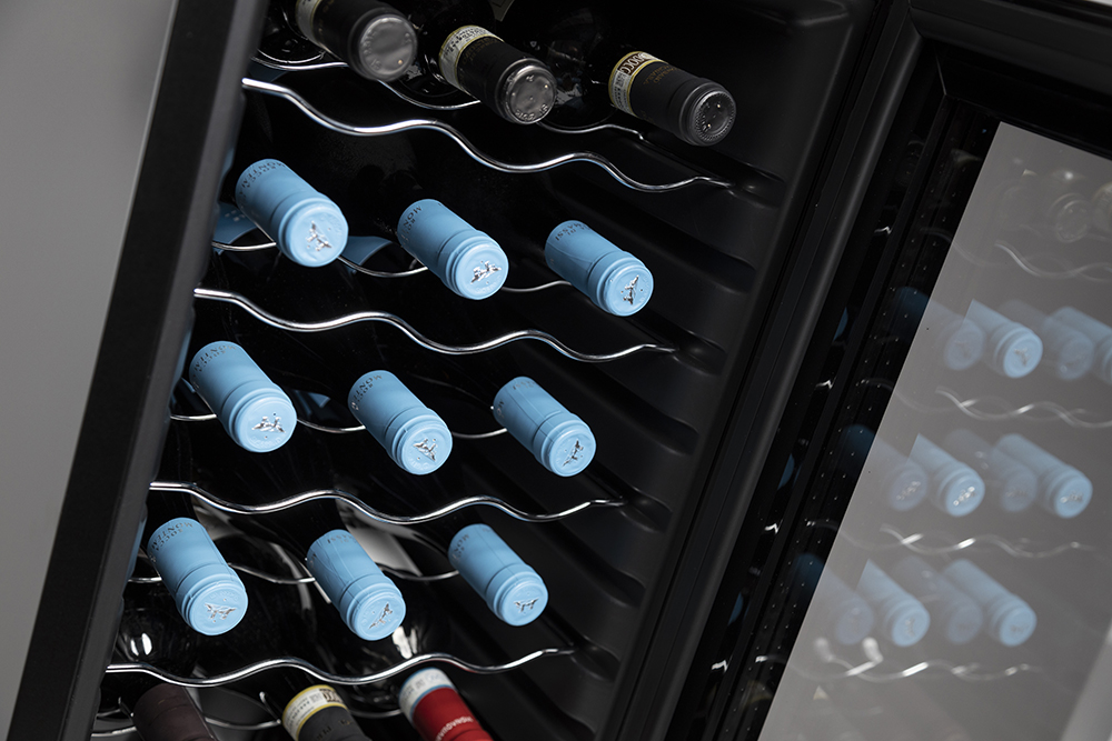 Cantinetta VERMENTINO 18 C - 18 bottiglie con compressore